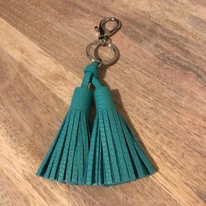 New teal bag charm & tassel keychain ring 🌟